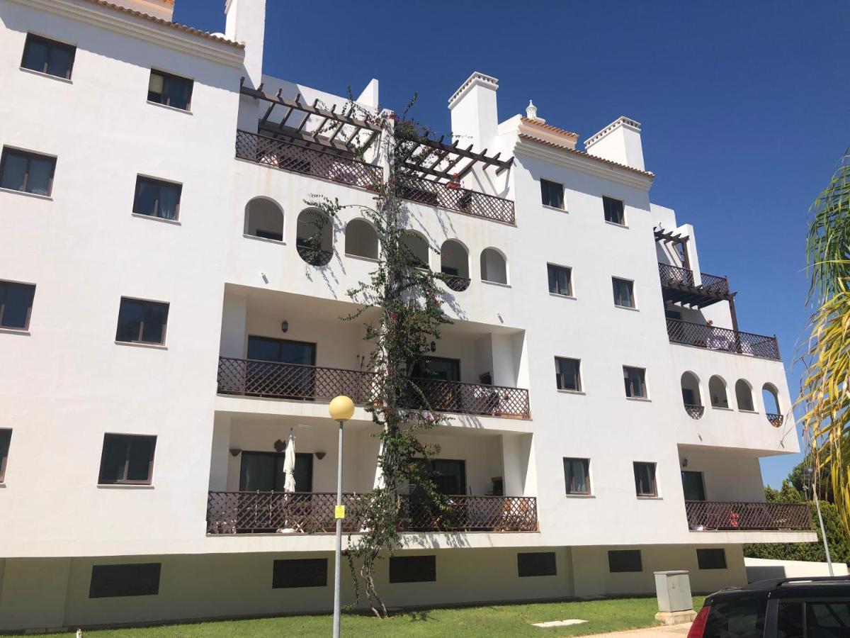Praia Da Falesia - Falesia Beach - Apartment Netflix And Hbo Албуфейра Экстерьер фото